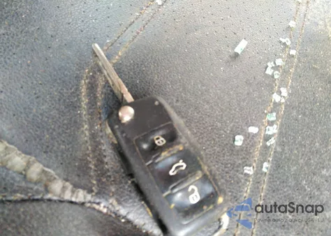 2015 Volkswagen Passat 1.8T Wolfsburg Edition from USA, damaged, VIN 1VWAT7A32FC031591